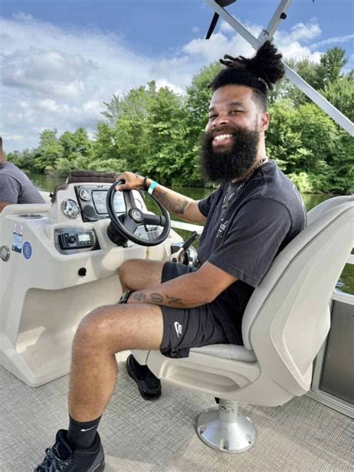 Is Damon Darling Really Rich? Unpacking His Financial Picture in 2024